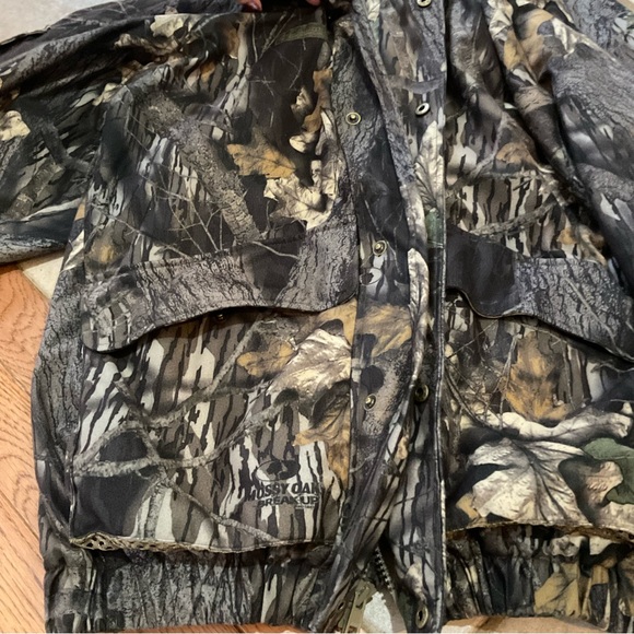Columbia waterproof, camo hunting coat, Size M, Excellent Condition! - Picture 7 of 9